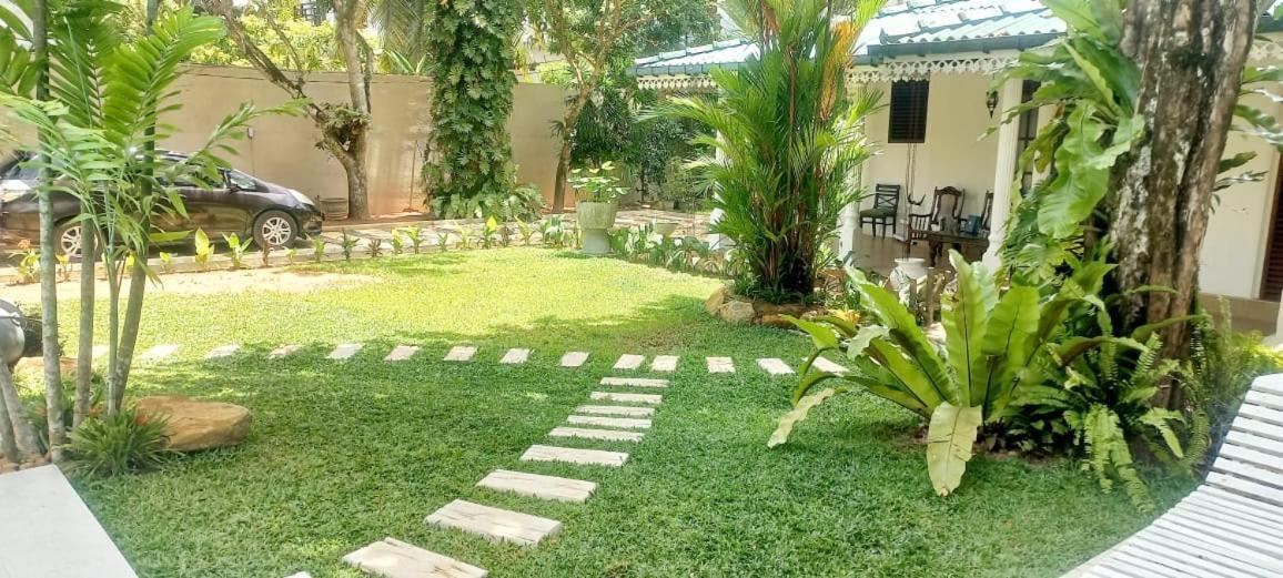Thambara Villa Unawatuna Exteriér fotografie